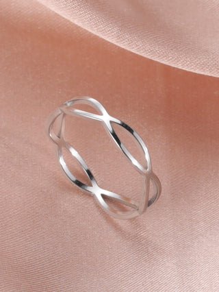 1pc Fashionable Stainless Steel Hollow Out Ring For Women