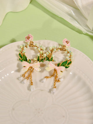 Rose Chlorophytum Wreath Earrings